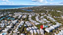 Casa De La Sea, Bright Coastal Retreat with Golf Cart, Bikes & Community Pool