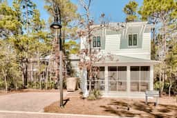 Discover Southern Tides with Bonheur Vacations!