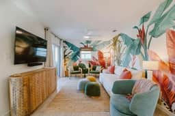 Welcome to The Sunnyside Pool House! Your Ultimate Coastal Escape - Image 2
