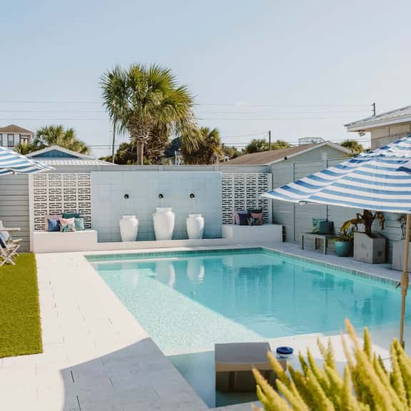 Welcome to The Sunnyside Pool House! Your Ultimate Coastal Escape - Image 1
