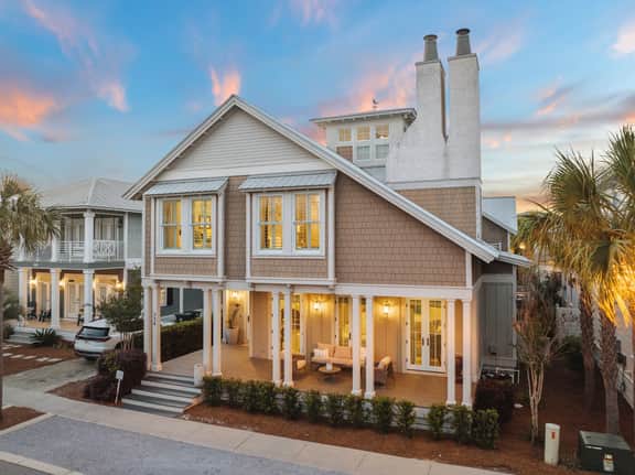 Beach Bike Cottage 5 Bedroom, King Beds, Coastal Luxury Living, EV Charger